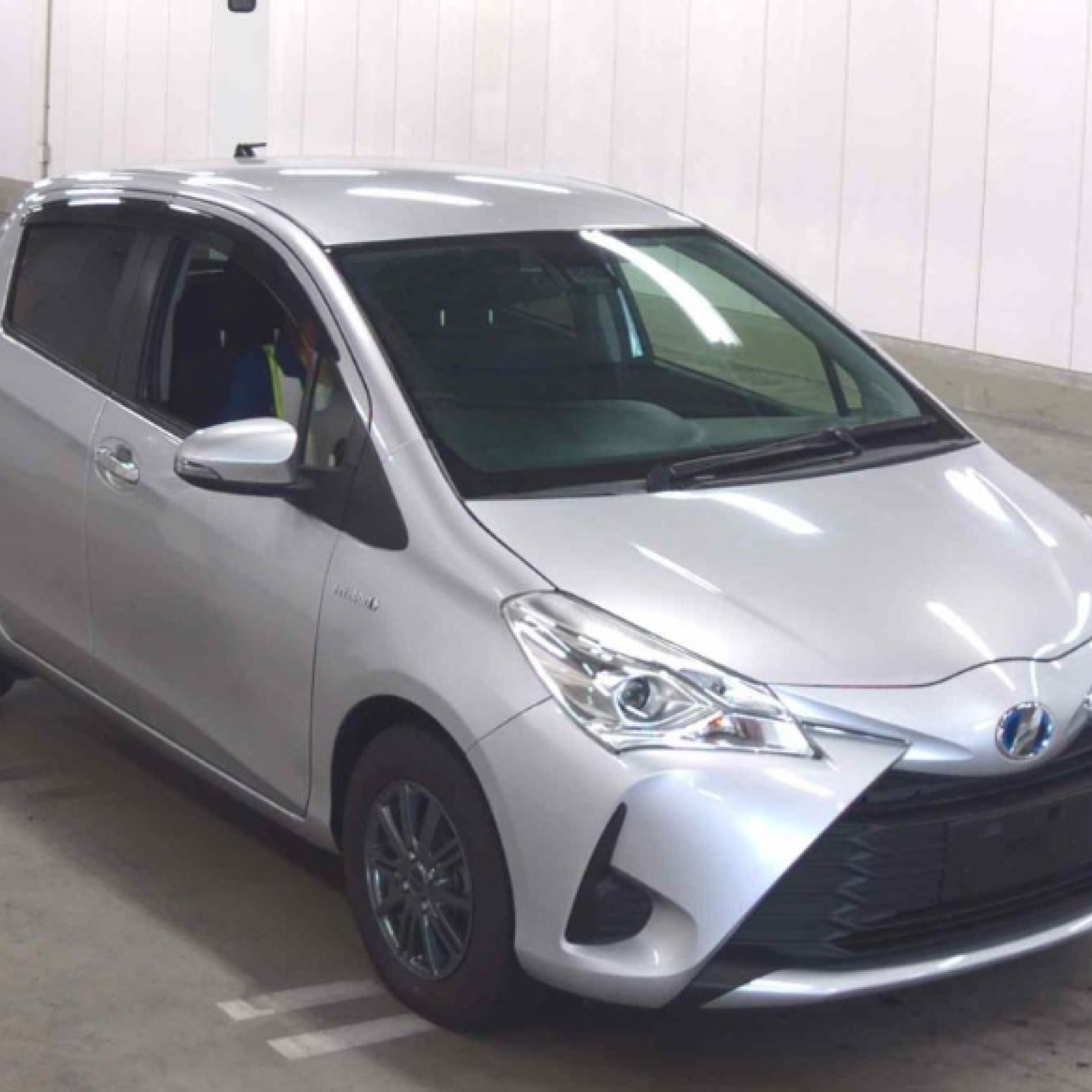 TOYOTA VITZ HV F 2018