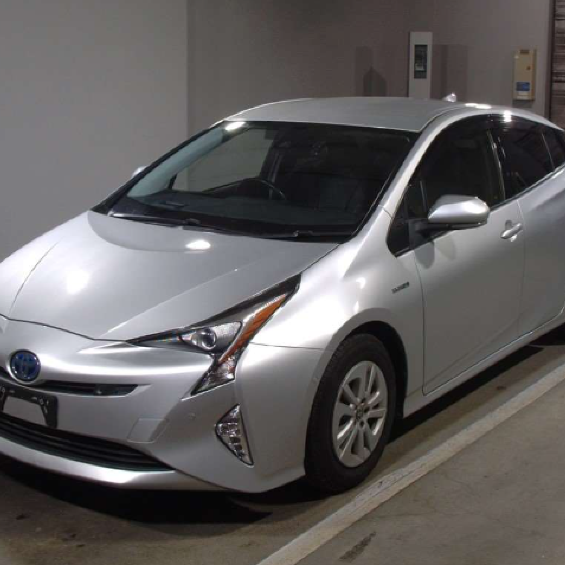 TOYOTA PRIUS 2017 S SAFETY PLUS